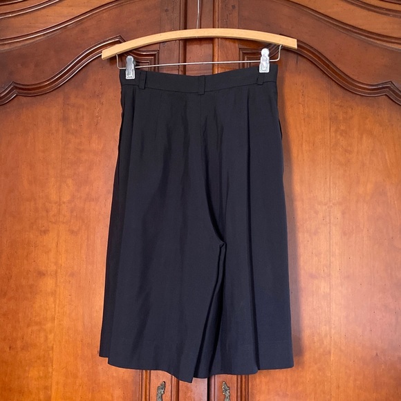 Vintage 100% Silk Black Bermuda Trouser Shorts | Size 2 - Picture 5 of 7